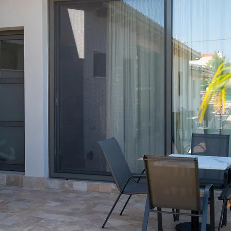 Paradise Apartments Artemida Exterior photo