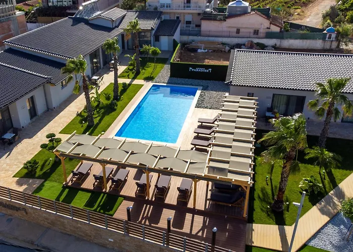 Paradise Apartments Artemida