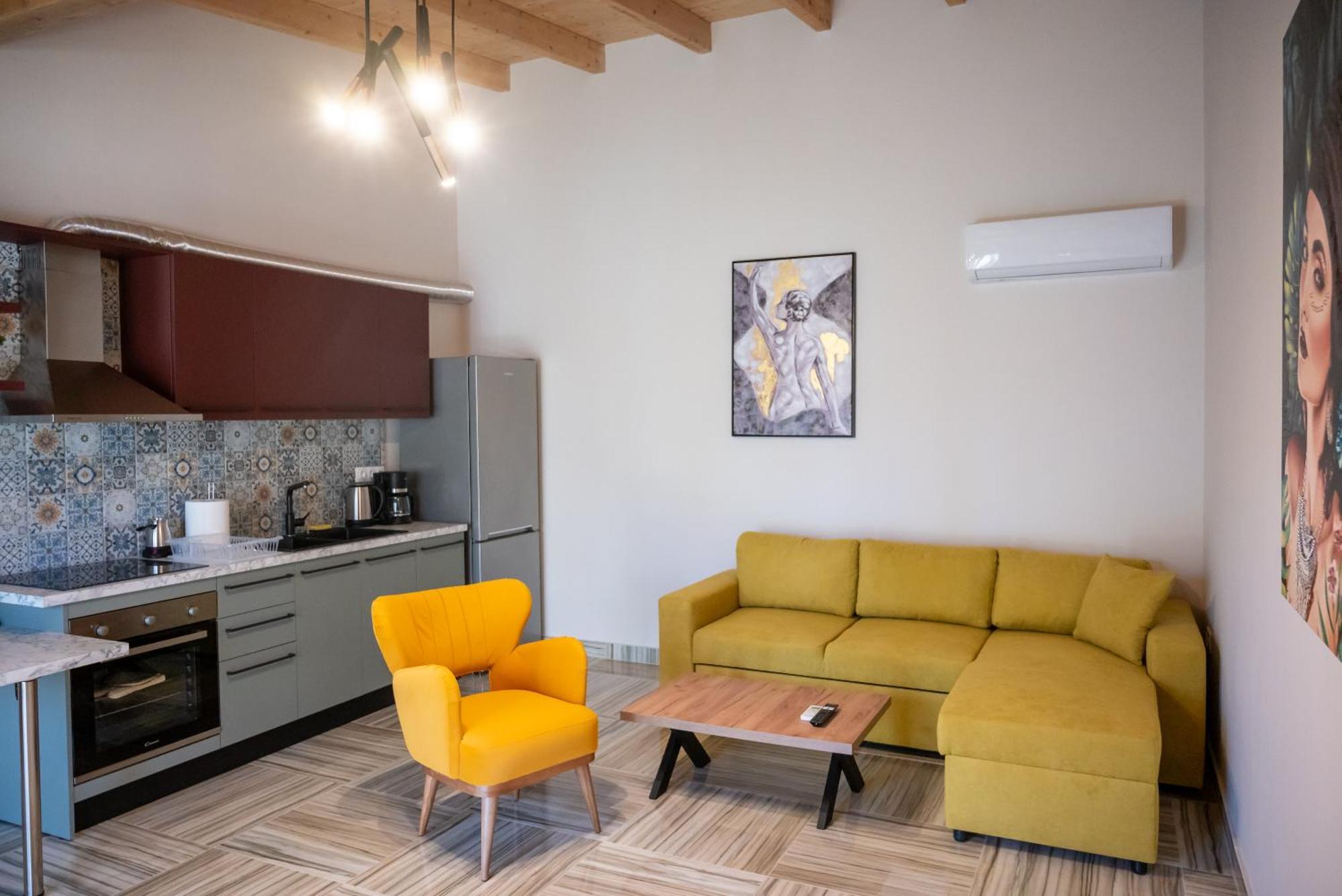 Apartment Paradise *