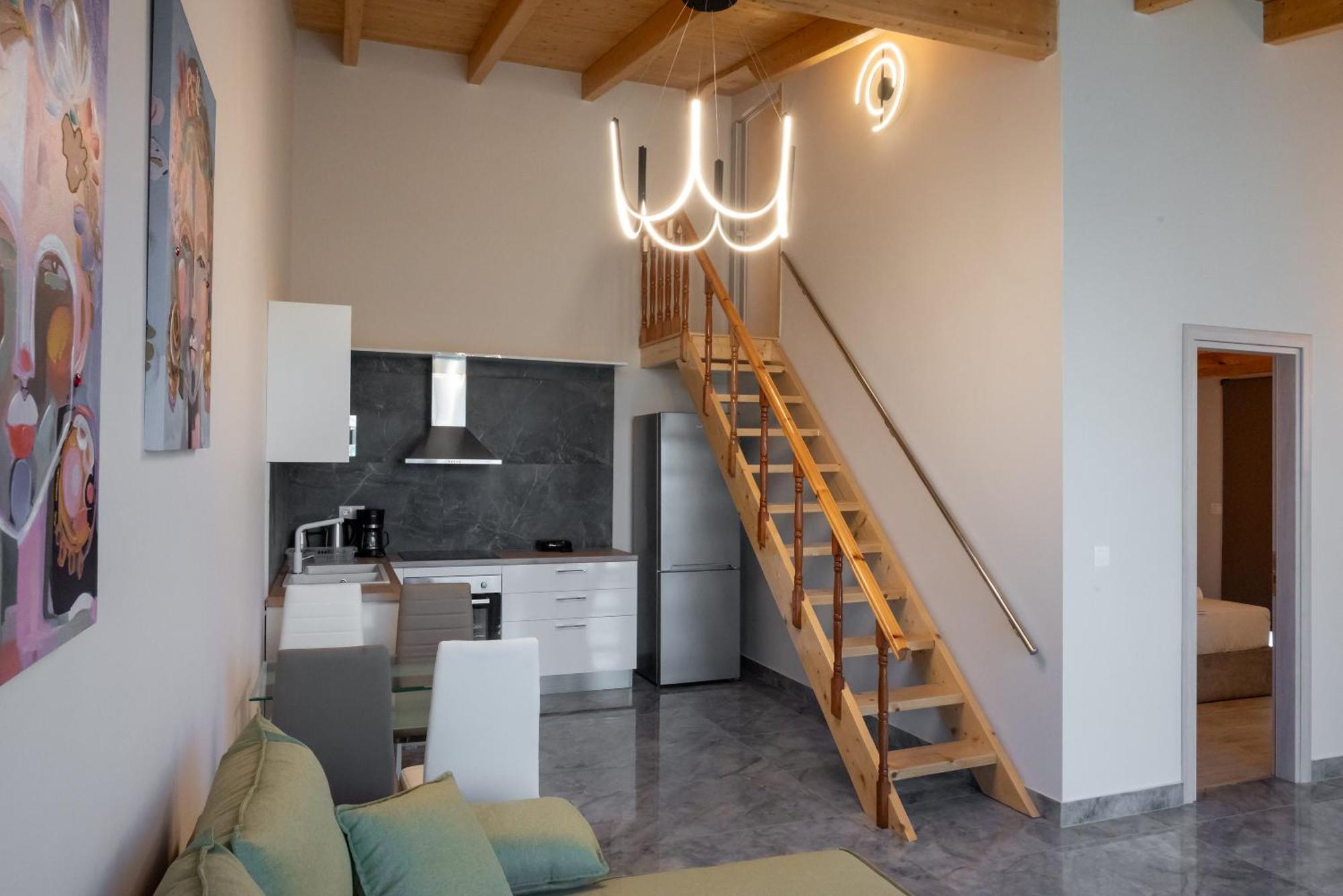 Apartment Paradise *