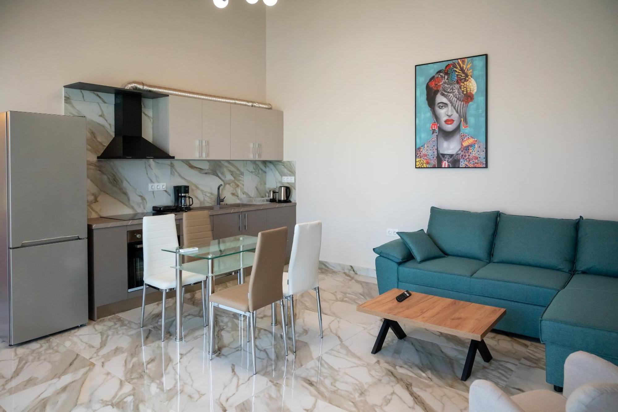 Paradise Apartment *